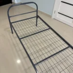 Кровать металлическая 800×1900 мм, вид сверху на сетку