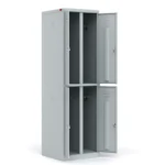 Металлический шкаф ШРМ-24 в открытом виде — четыре отделения с перекладинами и замками Арвис