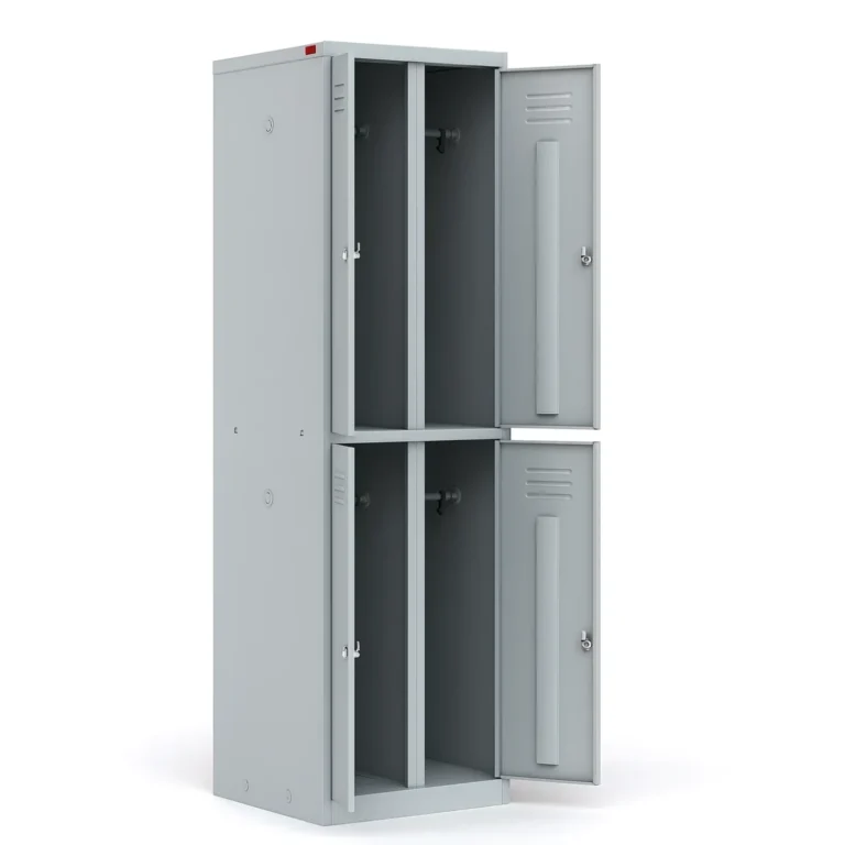 Металлический шкаф ШРМ-24 в открытом виде — четыре отделения с перекладинами и замками Арвис
