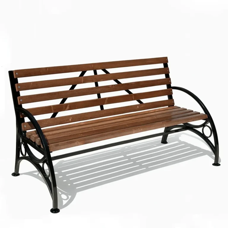 Скамейка Бульвар с подлокотниками — общий вид на белом фоне