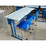 Комплект ученических столов с пластиковой столешницей в учебном кабинете