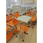 Стул ученический пластиковый регулируемый в учебном классе